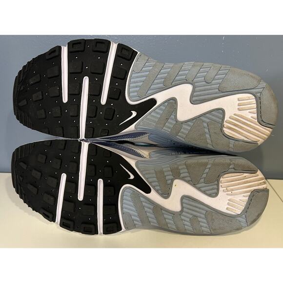 EUC Nike Air Max Excee Sneakers - Picture 9 of 12